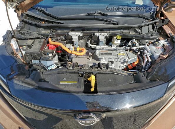 JN1DF0CD6PM709844 2023 NISSAN ARIYA Gold Vista del compartimento del motor