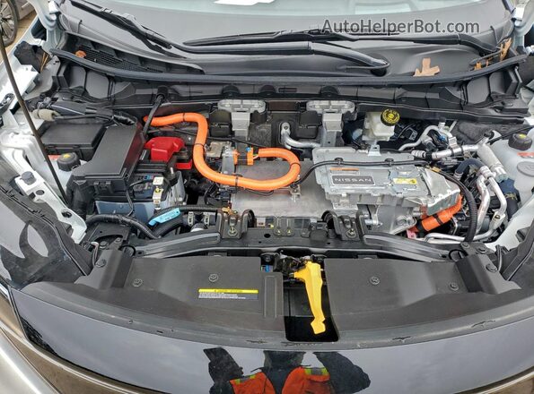JN1DF0CD8RM731184 2024 NISSAN ARIYA White Vista del compartimento del motor