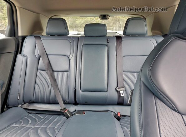 JN1DF0CD8RM731184 2024 NISSAN ARIYA White Vista de los asientos traseros