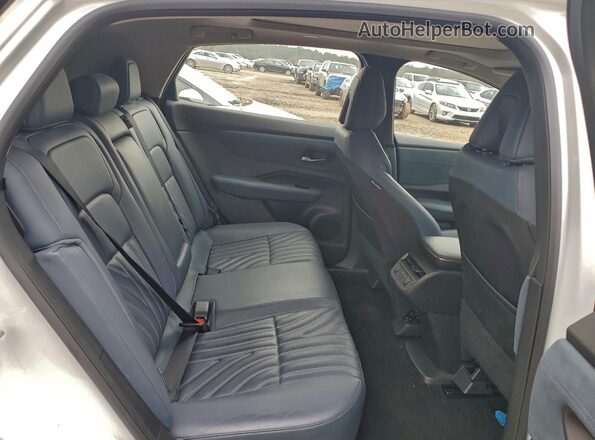 JN1DF0CD8RM731184 2024 NISSAN ARIYA White Vista interior trasera