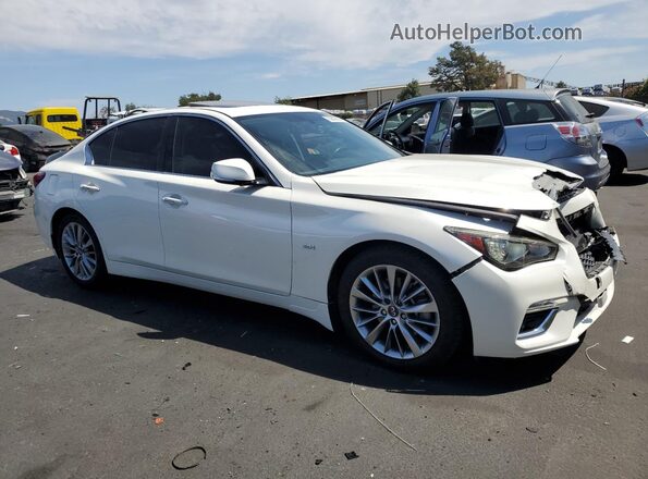 JN1EV7AP2JM366700 2018 INFINITI Q50 White 