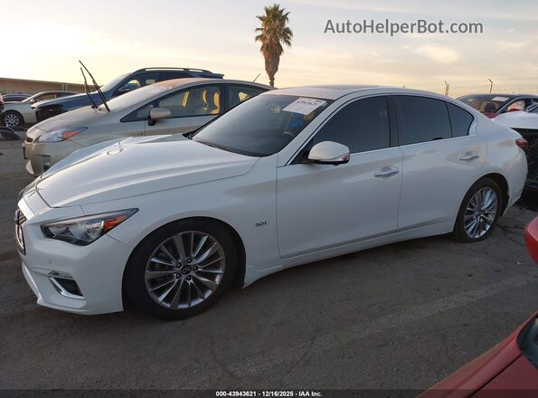 JN1EV7APXLM208379 2020 INFINITI Q50 White 