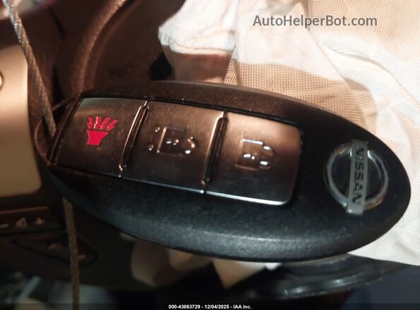 JN8AF5MR3HT703597 2017 NISSAN JUKE White Dashboard view