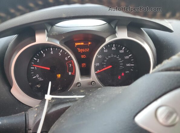 JN8AF5MR4GT606696 2016 NISSAN JUKE Black Instrument cluster view
