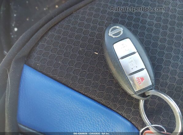 JN8AF5MV4HT752434 2017 NISSAN JUKE Серебряный Вид панели приборов