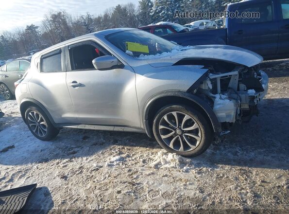 JN8AF5MV4HT752434 2017 NISSAN JUKE Серебряный Вид задней части салона