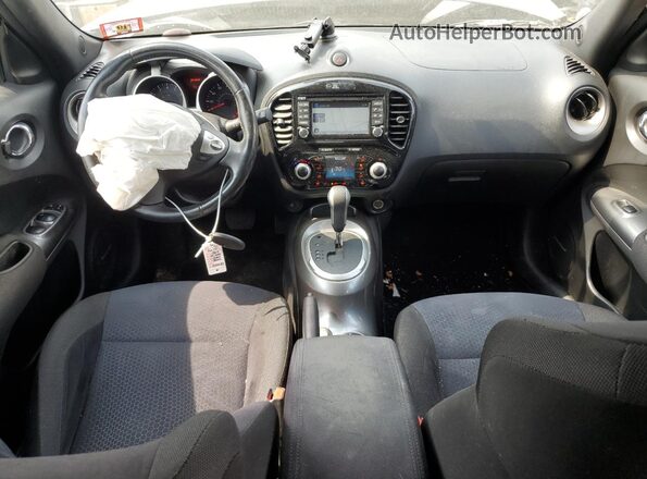 JN8AF5MV6HT750023 2017 NISSAN JUKE Purple Widok deski rozdzielczej