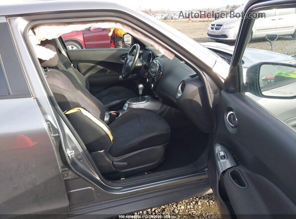 JN8AF5MV6HT750605 2017 NISSAN JUKE Серый 