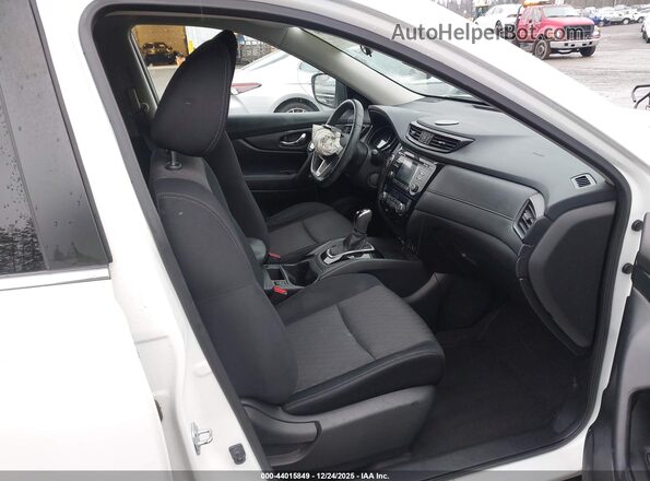 JN8AT2MT2HW151625 2017 NISSAN ROGUE White 