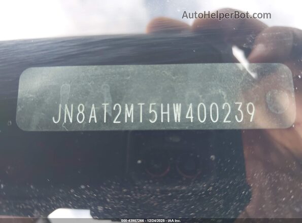 JN8AT2MT5HW400239 2017 NISSAN ROGUE Gray Вид підкапотного простору