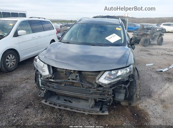 JN8AT2MT5HW400239 2017 NISSAN ROGUE Gray Вид задньої частини салону