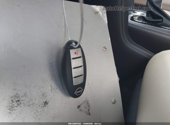 JN8AY2AC7M9147066 2021 NISSAN ARMADA Silver Առջևի վահանակի տեսք
