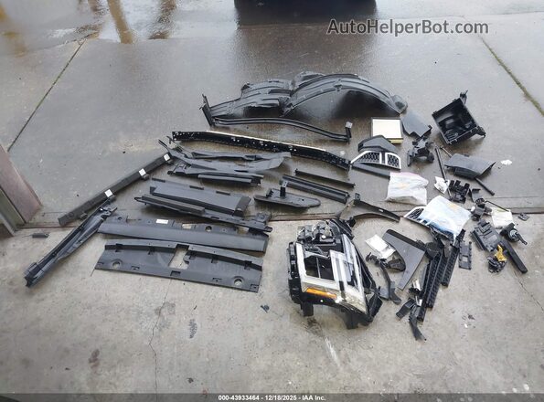 JN8AY3EB4S9102543 2025 NISSAN ARMADA Black Սարքավորումների վահանակի տեսք