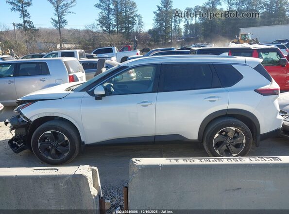 JN8BT3BAXRW362035 2024 NISSAN ROGUE White 
