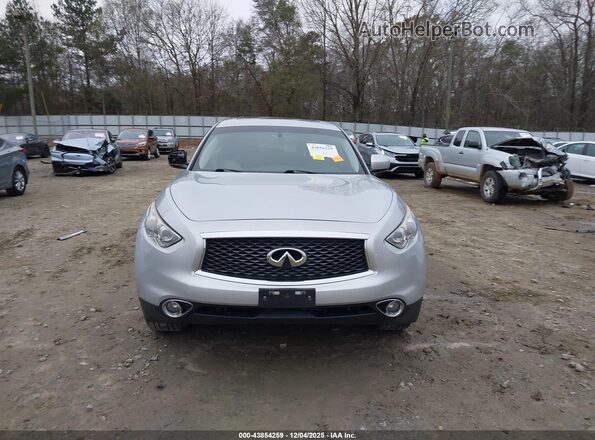 JN8CS1MU8HM142132 2017 INFINITI QX70 Silver Vista interior trasera