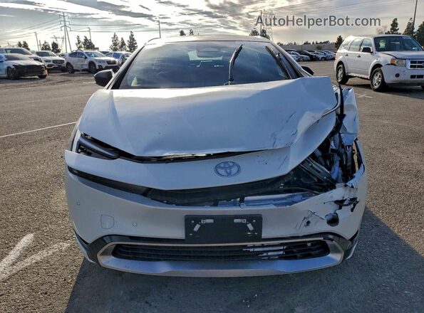 JTDACACU3R3022683 2024 TOYOTA PRIUS Белый Вид спереди