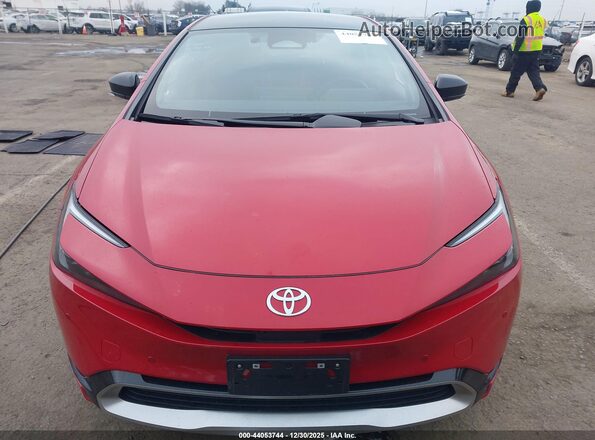JTDACACU7R3033802 2024 TOYOTA PRIUS PRIME Red Widok wnętrza z tyłu