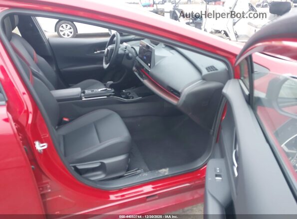 JTDACACU7R3033802 2024 TOYOTA PRIUS PRIME Red Widok wnętrza z przodu