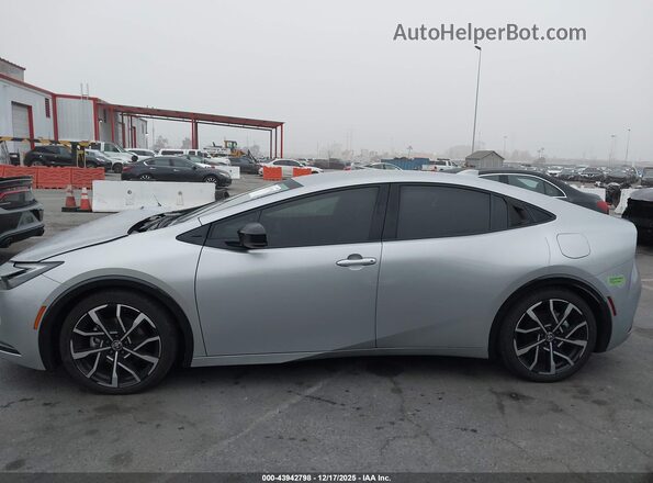 JTDACACU9P3003892 2023 TOYOTA PRIUS PRIME Серебряный 