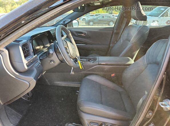 JTDAFAAF3T3013811 2026 TOYOTA CROWN Black წინა სალონის ხედი