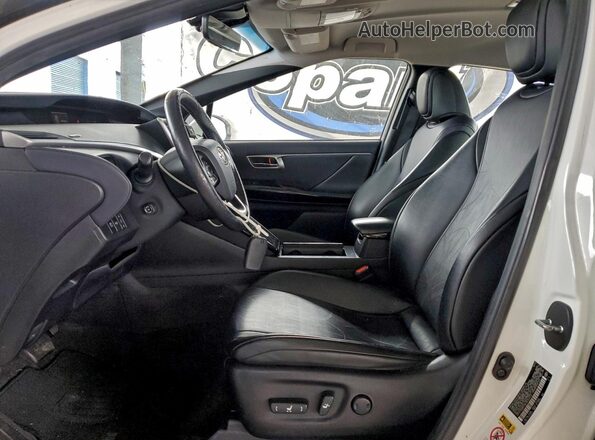 JTDBVRBD3HA001552 2017 TOYOTA MIRAI White Սալոնի դիմացի տեսք