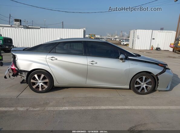 JTDBVRBD9GA000470 2016 TOYOTA MIRAI Silver Rear interior view
