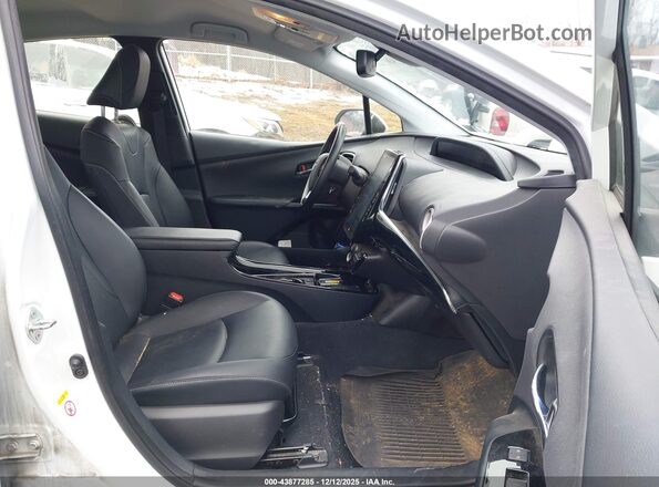 JTDKAMFP3N3228582 2022 TOYOTA LIMITED White Front interior view