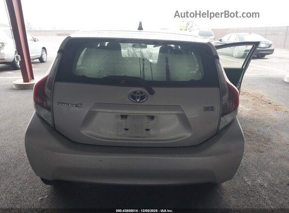 JTDKDTB30G1128667 2016 TOYOTA PRIUS C Серебряный 