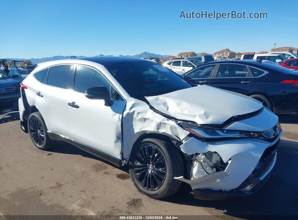 JTEAAAAH2PJ140417 2023 TOYOTA VENZA Белый Вид спереди