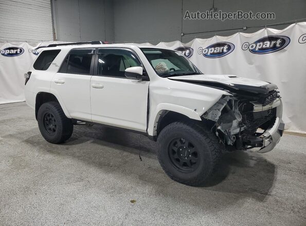 JTEBU5JR1L5801644 2020 TOYOTA 4RUNNER White 