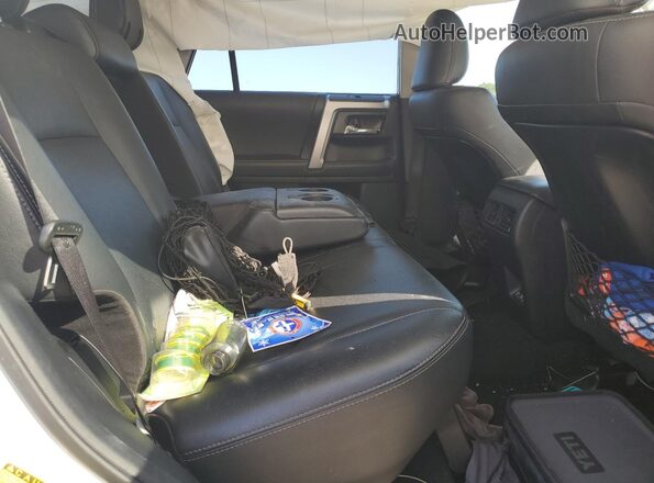 JTEDU5JR3N5260396 2022 TOYOTA 4RUNNER White Rear seats view
