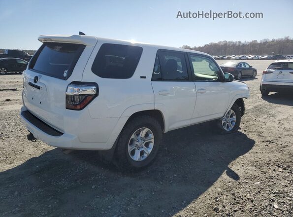 JTEEU5JR2N5265397 2022 TOYOTA 4RUNNER White 