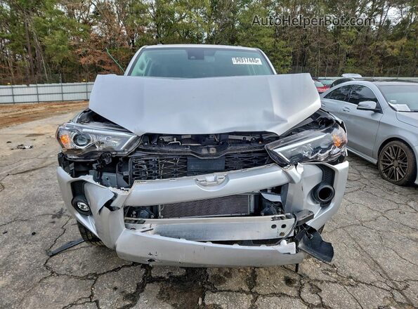 JTEEU5JR4R5306229 2024 TOYOTA 4RUNNER Silver Vista frontal