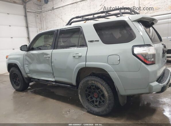 JTELU5JR6M5840087 2021 TOYOTA 4RUNNER Gray Սալոնի 360 աստիճան տեսք
