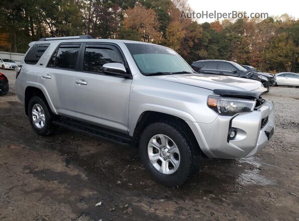 JTEMU5JR0M5907237 2021 TOYOTA 4RUNNER Silver Передня права чверть
