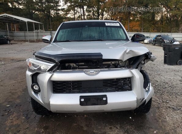 JTEMU5JR0M5907237 2021 TOYOTA 4RUNNER Silver Вид спереду