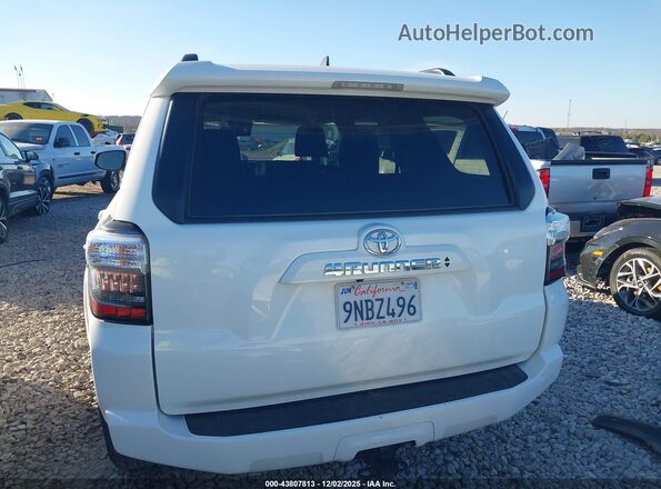 JTEMU5JR2R6287508 2024 TOYOTA 4RUNNER White 