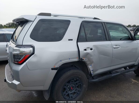 JTEMU5JR3N6047295 2022 TOYOTA 4RUNNER Gray 