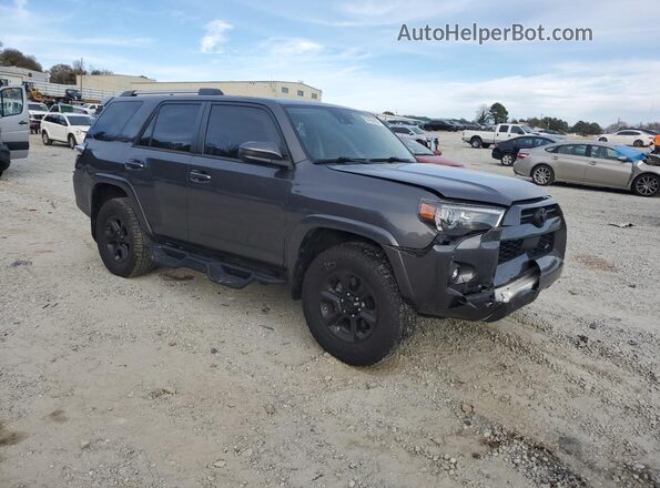JTEMU5JR6M5902253 2021 TOYOTA 4RUNNER Gray Delantero derecho
