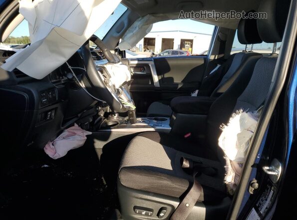 JTEMU5JR9R6233980 2024 TOYOTA 4RUNNER Blue Front interior view