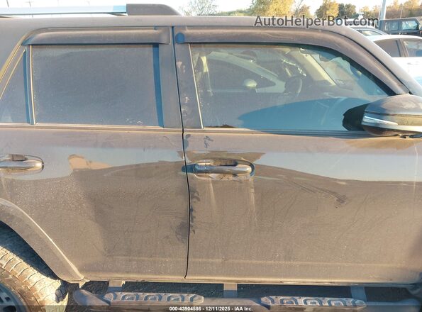 JTENU5JR2R6235364 2024 TOYOTA 4RUNNER Black Widok wnętrza 360 stopni