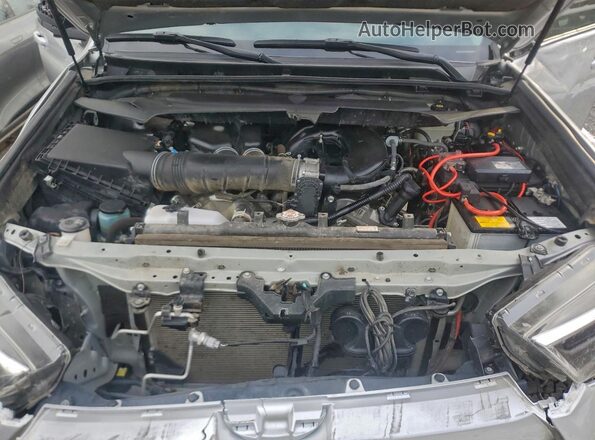 JTERU5JR4N6078545 2022 TOYOTA 4RUNNER Серебряный Вид подкапотного пространства