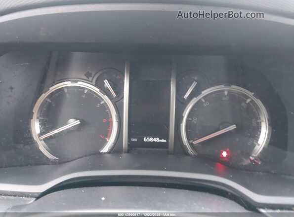 JTERU5JR4P6104208 2023 TOYOTA 4RUNNER White უკანა სავარძლების ხედი