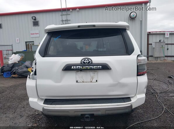 JTERU5JR4P6104208 2023 TOYOTA 4RUNNER White 
