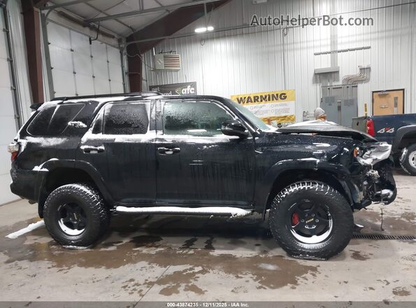 JTERU5JR5N5998853 2022 TOYOTA 4RUNNER Черный Вид задней части салона