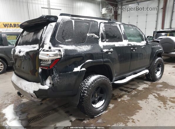 JTERU5JR5N5998853 2022 TOYOTA 4RUNNER Черный Задняя правая четверть