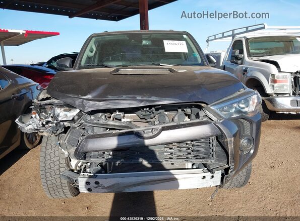 JTERU5JRXN6033741 2022 TOYOTA 4RUNNER Серый Вид спереди