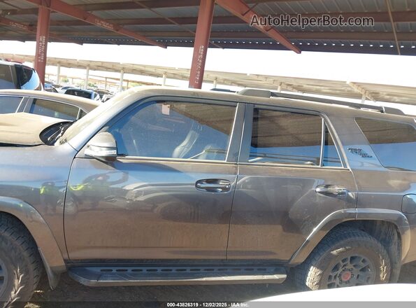JTERU5JRXN6033741 2022 TOYOTA 4RUNNER Серый 