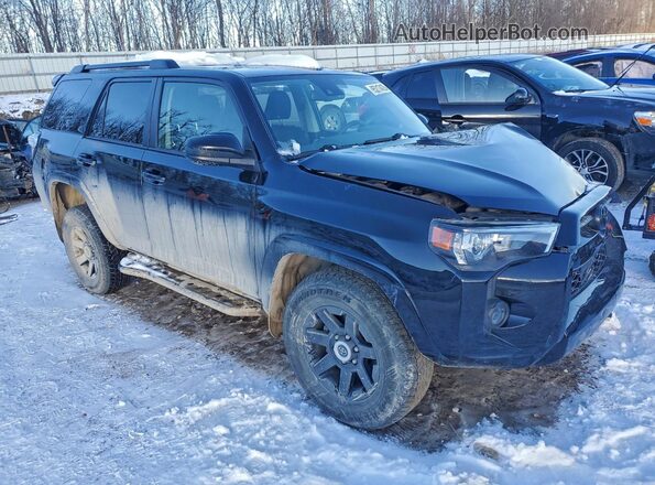 JTETU5JR6N6029191 2022 TOYOTA 4RUNNER Черный Передняя правая четверть