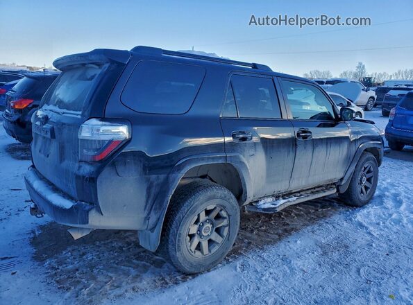 JTETU5JR6N6029191 2022 TOYOTA 4RUNNER Черный Задняя правая четверть